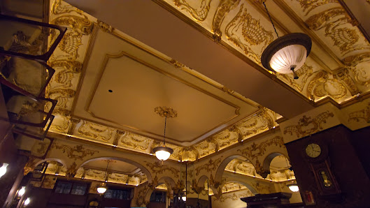 La Opera thumb 5